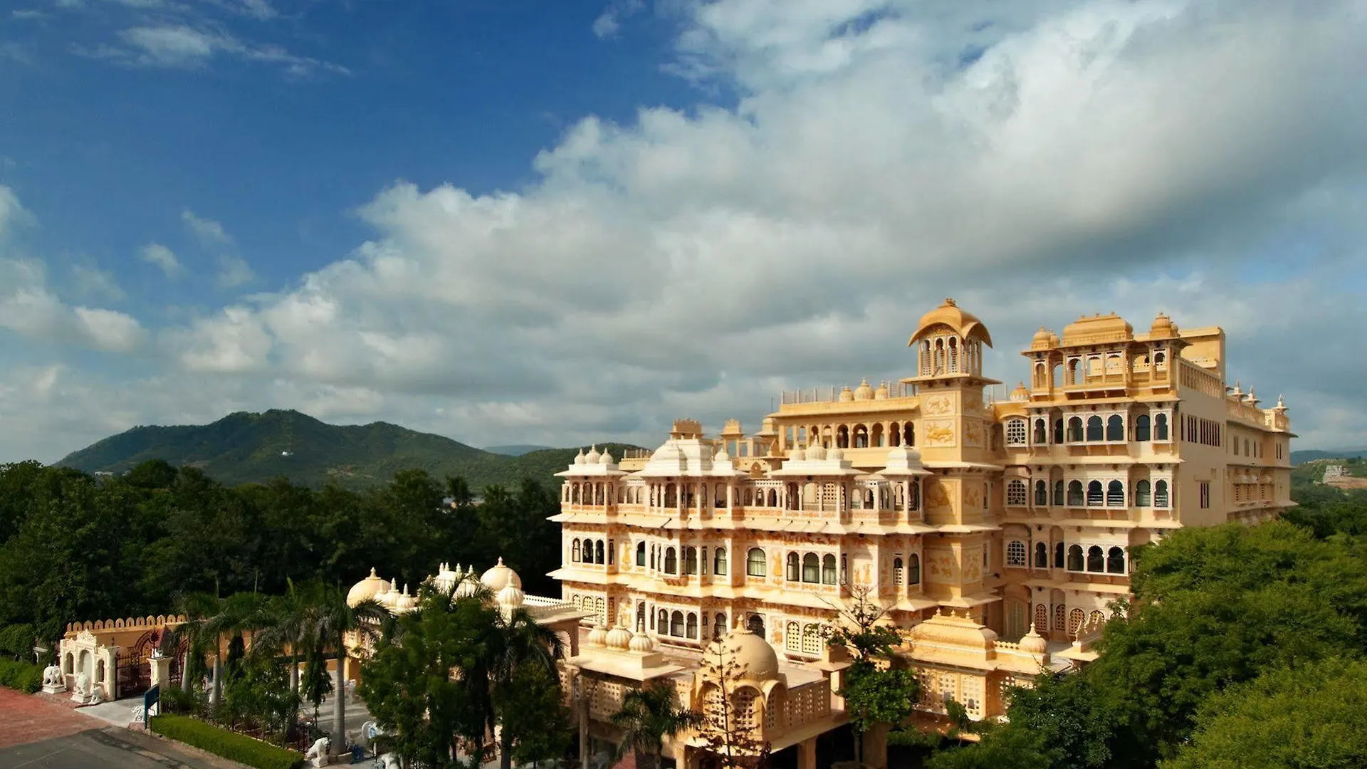 Chunda Palace Udaipur 5*,  India