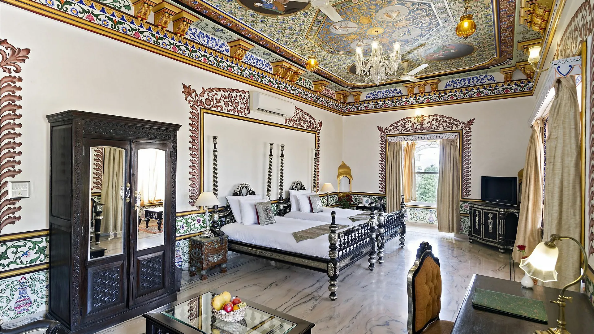 Chunda Palace Udaipur 5*,